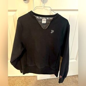 Victoria’s Secret heavy sweatshirt, black. Size S